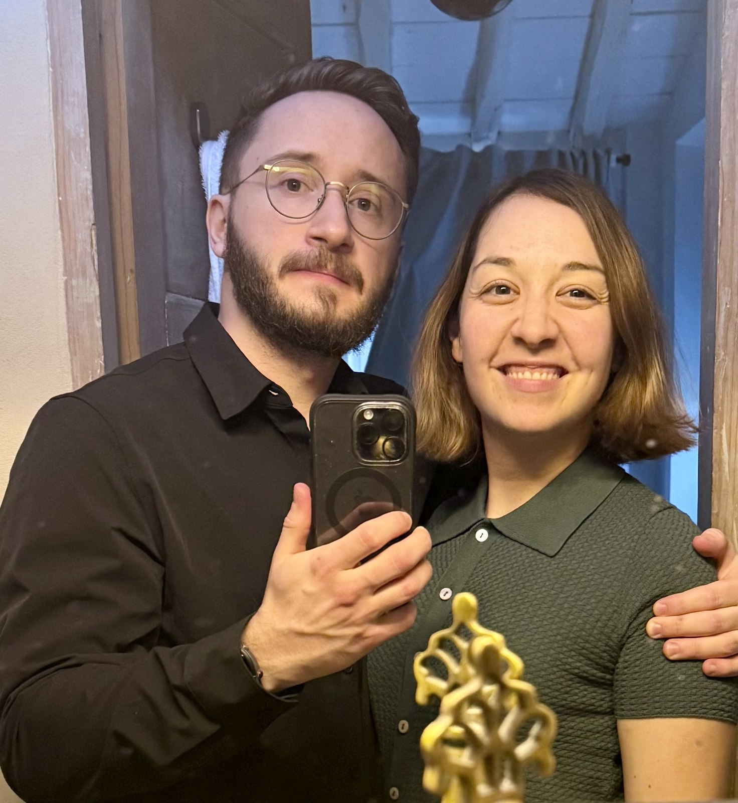 Luca und Samira bei einem gemeinsamen Abend